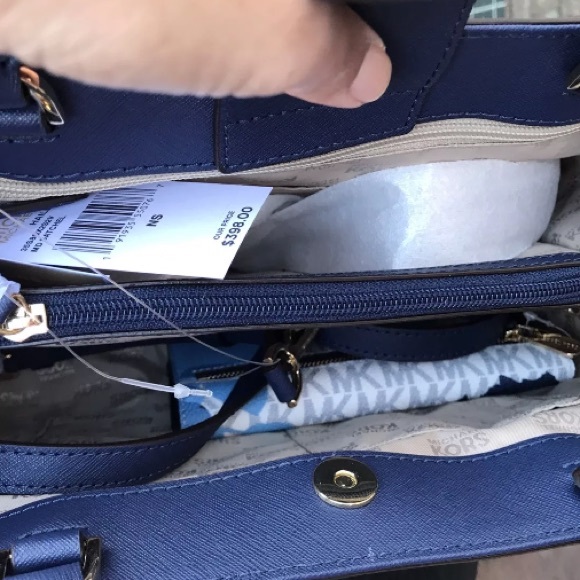 NWT MICHAEL KORS HAILEE MD NAVY FLORAL SATCHEL SET - Picture 7 of 8